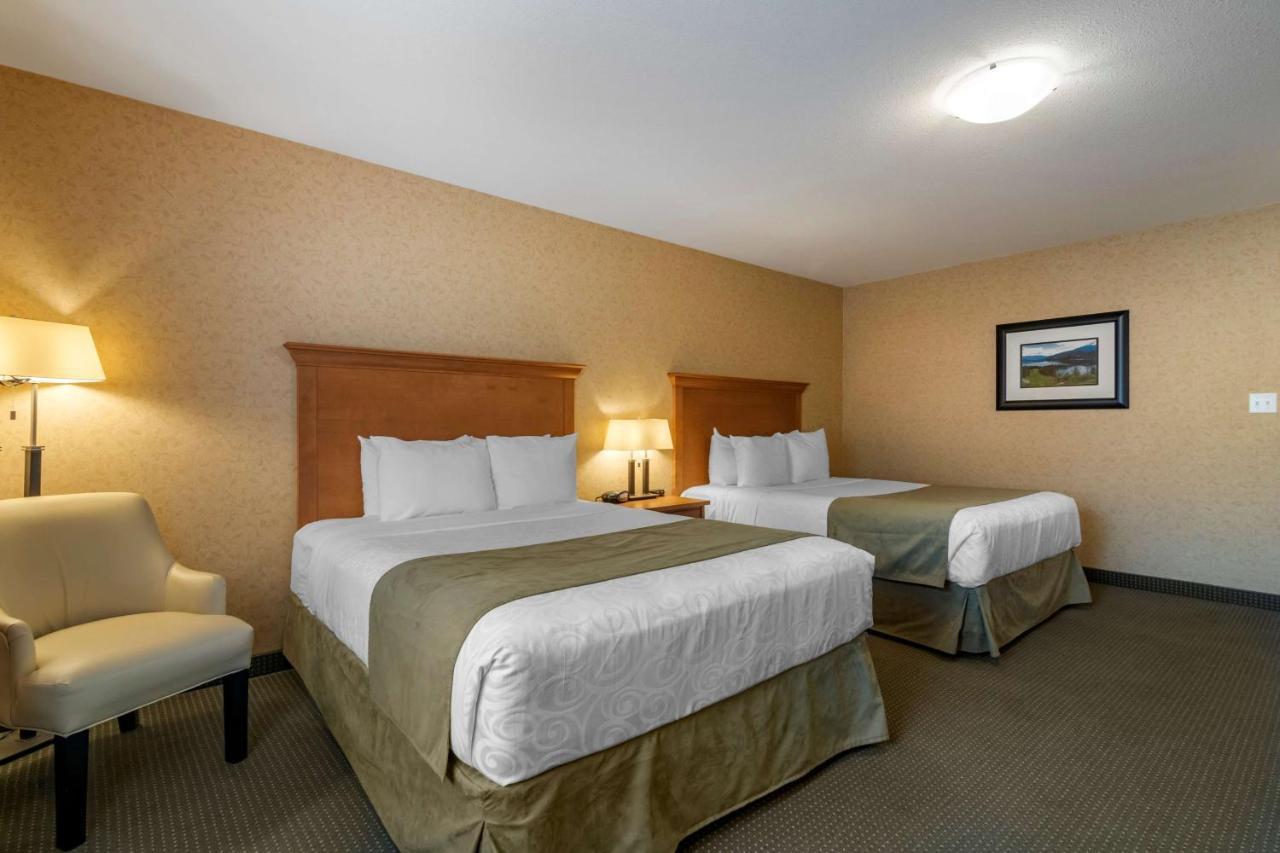 Western Hotel Sicamous