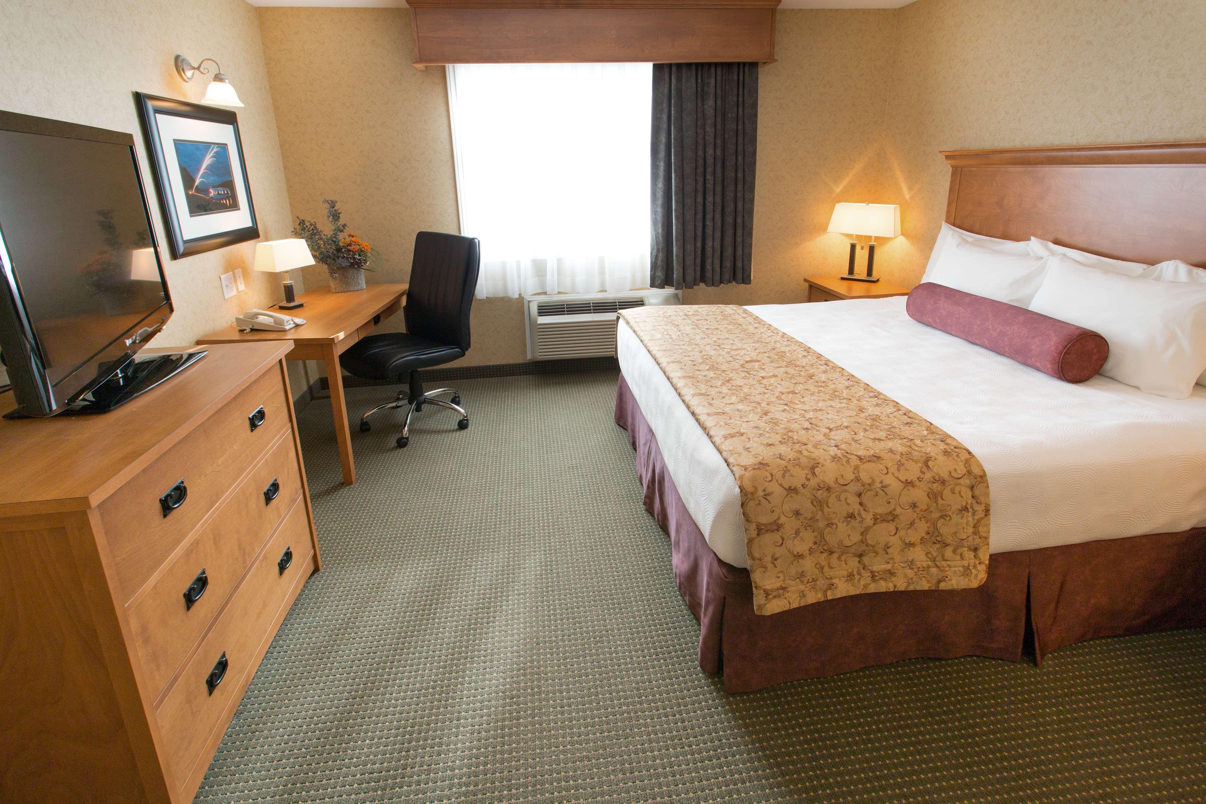 Western Hotel Sicamous