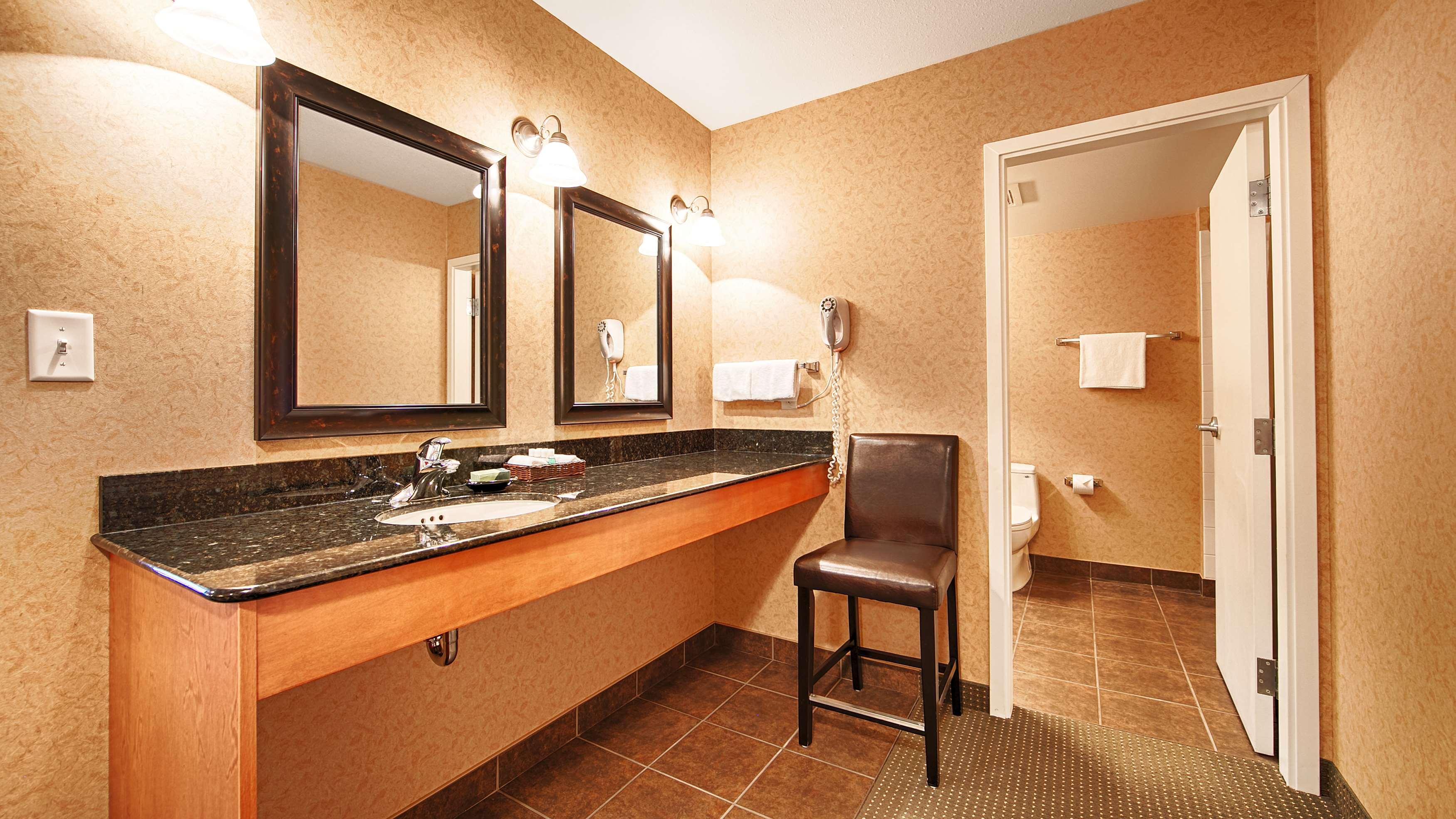 Hotel Western Sicamous